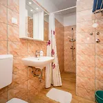 Hilde Red-5 By Interhome